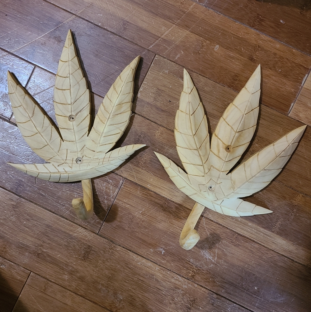 Handmade Wood Leaf Wall Hooks